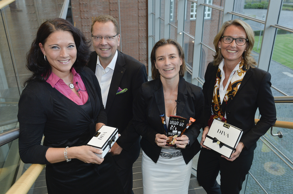 Marketing Club Owl Bielefeld 22 Sep 14 Mit Konsequenter Premiumstrategie Zum Erfolg Prasentation Des Tragers Des Deutschen Marketing Preises 14 Lindt